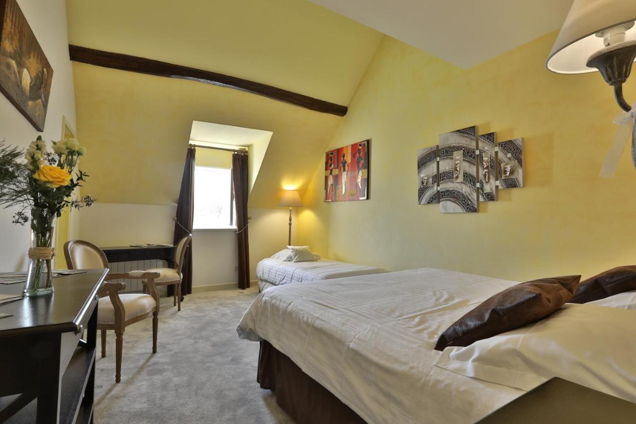 Domaine De Puy Robert Lascaux - A 800M Grotte De Lascaux - Hotel Avec Piscine - Chambres Et Gites-Appartements - Sarlat - Dordogne مونتيناك المظهر الخارجي الصورة