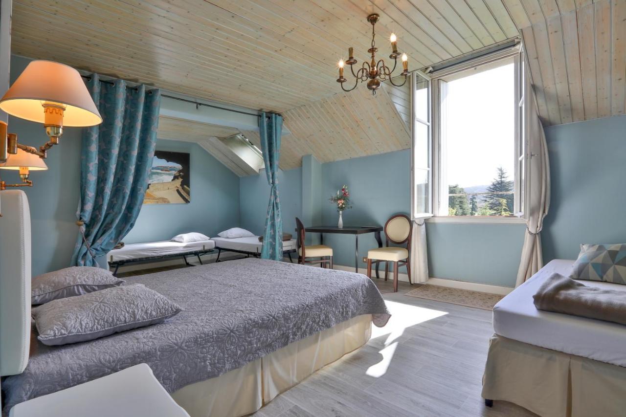 Domaine De Puy Robert Lascaux - A 800M Grotte De Lascaux - Hotel Avec Piscine - Chambres Et Gites-Appartements - Sarlat - Dordogne مونتيناك المظهر الخارجي الصورة