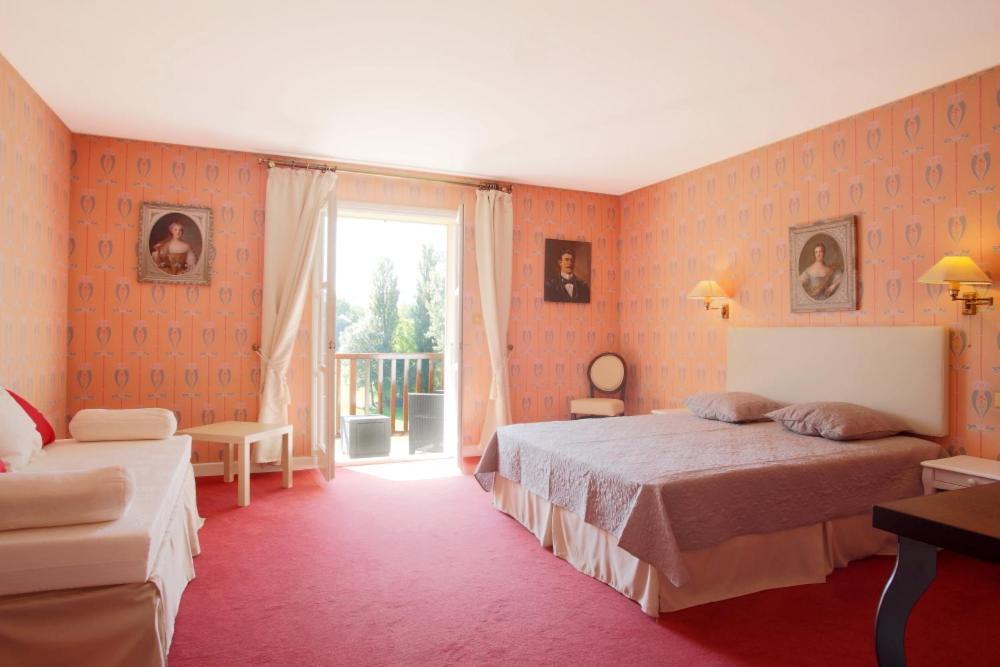 Domaine De Puy Robert Lascaux - A 800M Grotte De Lascaux - Hotel Avec Piscine - Chambres Et Gites-Appartements - Sarlat - Dordogne مونتيناك المظهر الخارجي الصورة