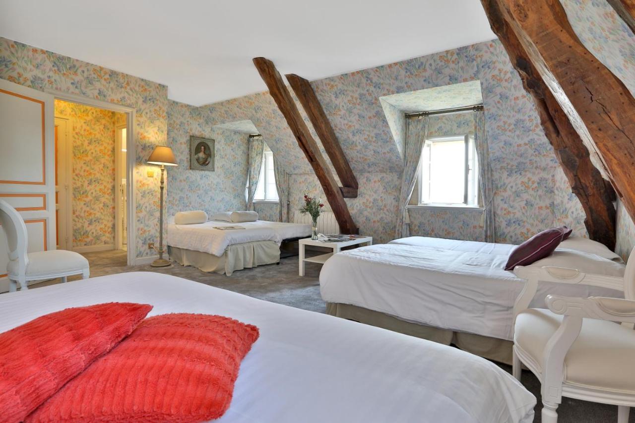 Domaine De Puy Robert Lascaux - A 800M Grotte De Lascaux - Hotel Avec Piscine - Chambres Et Gites-Appartements - Sarlat - Dordogne مونتيناك المظهر الخارجي الصورة