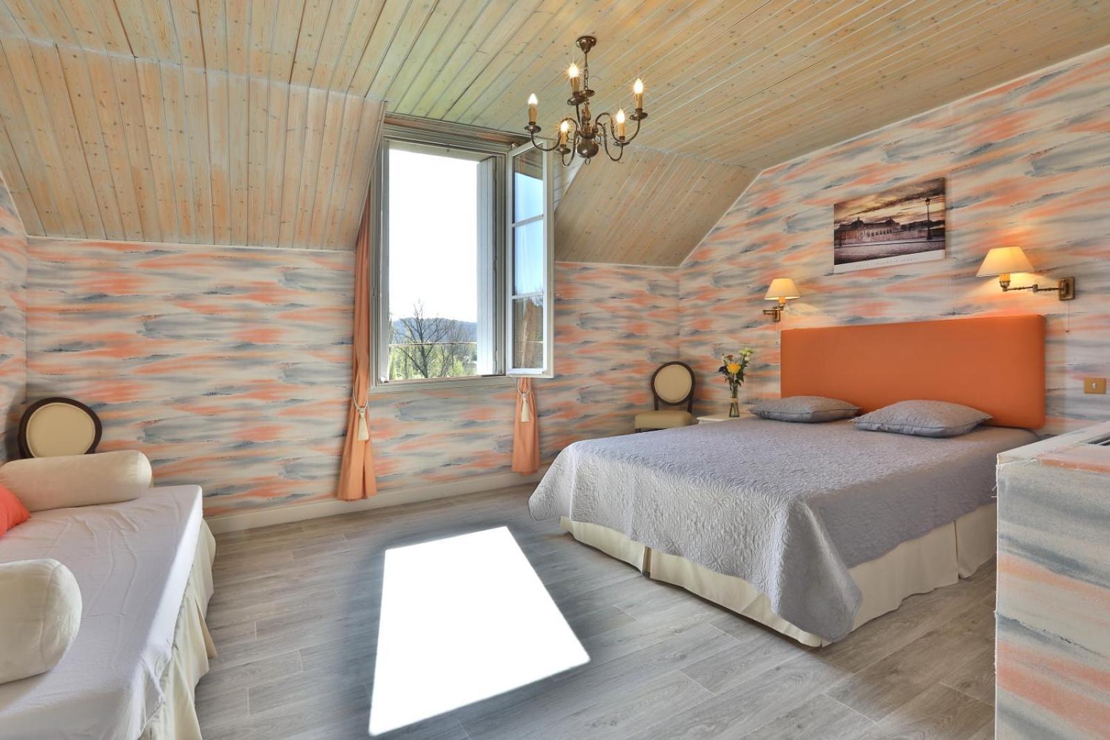 Domaine De Puy Robert Lascaux - A 800M Grotte De Lascaux - Hotel Avec Piscine - Chambres Et Gites-Appartements - Sarlat - Dordogne مونتيناك المظهر الخارجي الصورة