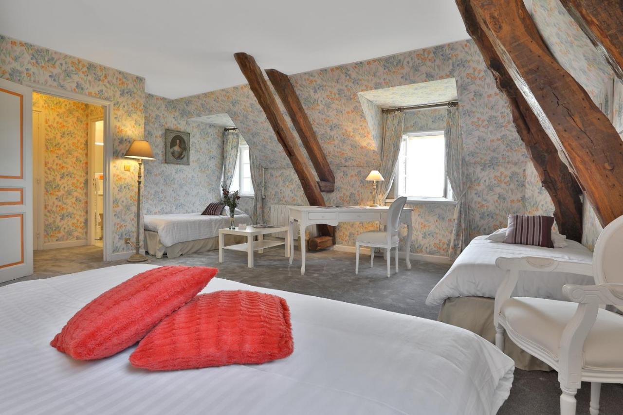 Domaine De Puy Robert Lascaux - A 800M Grotte De Lascaux - Hotel Avec Piscine - Chambres Et Gites-Appartements - Sarlat - Dordogne مونتيناك المظهر الخارجي الصورة